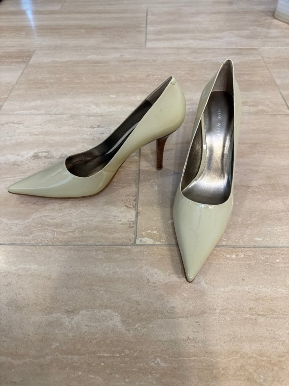 Nine West Patent Leather Wood Heel Pointed Toe Stiletto Heels, sz 10